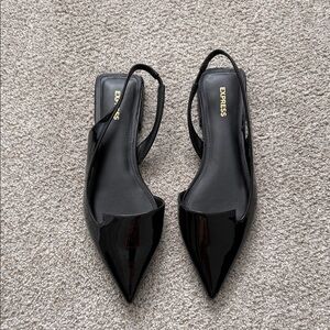NEVER WORN Express Glossy Black Pointed Flats